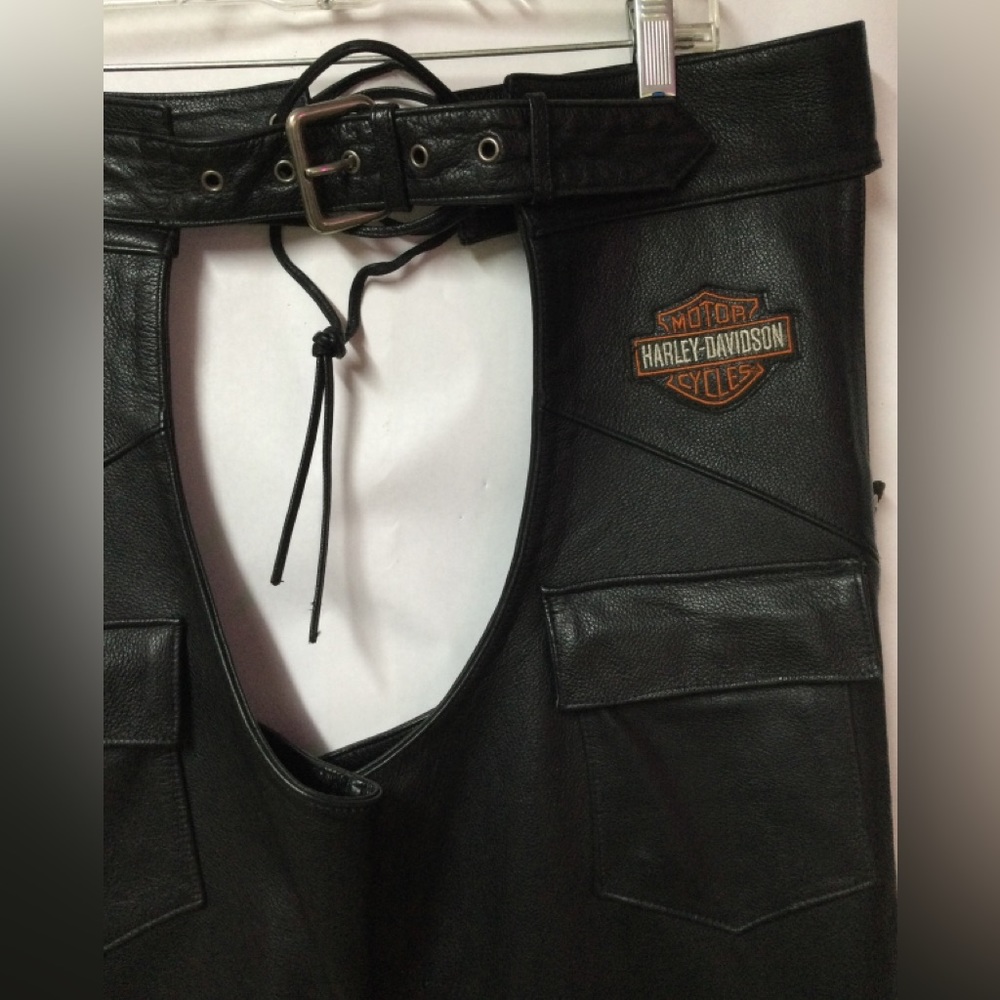 Harley-Davidson Leather Riding Chaps. Large - Picture 2 of 15